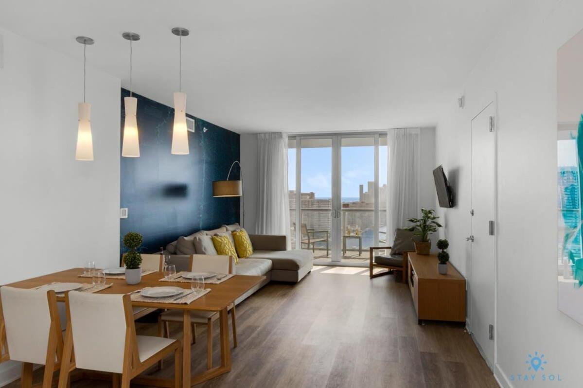 MODERN Resort BALCONY W VIEW Resort POOL Hallandale Beach Exterior foto